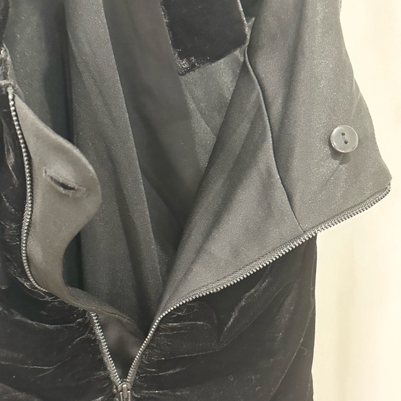 Bardot Inara Velour Mini Dress Rosette Halter Whimsigoth Black Size 8 New Party - Picture 9 of 15